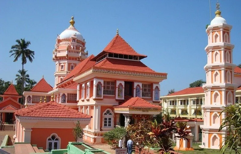121905936shrishantadurgakunkalikarin Temple Fatorpa Main