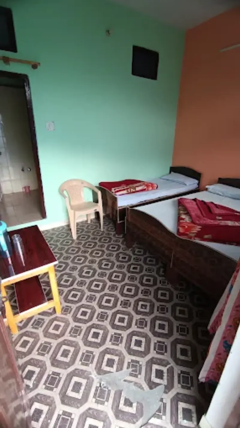 Barkot Inn, Barkot