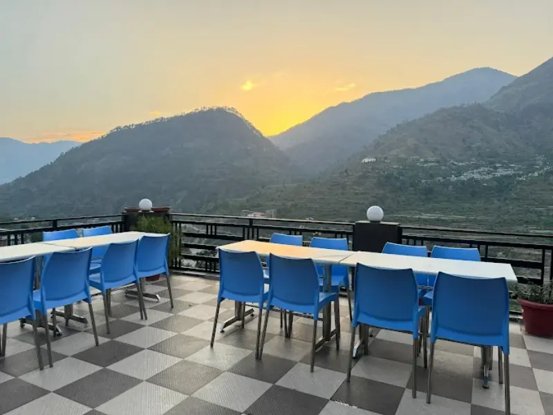 Hotel Shiva, Barkot