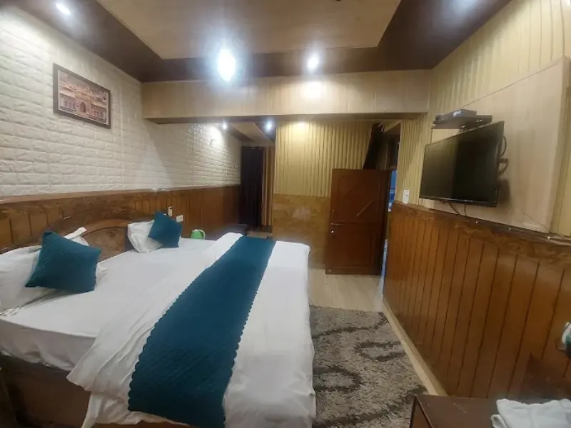 Hotel Suri, Rudraprayag