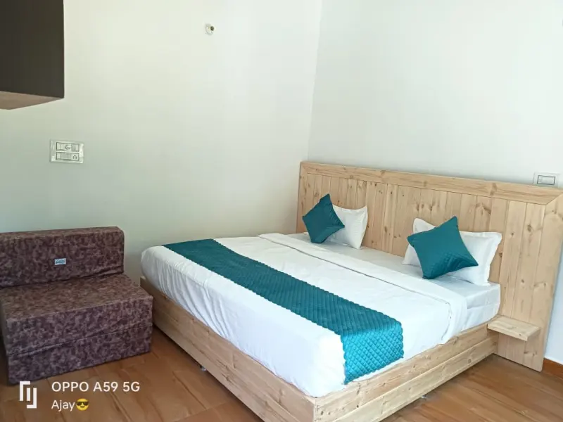 Inder Palace, Uttarkashi