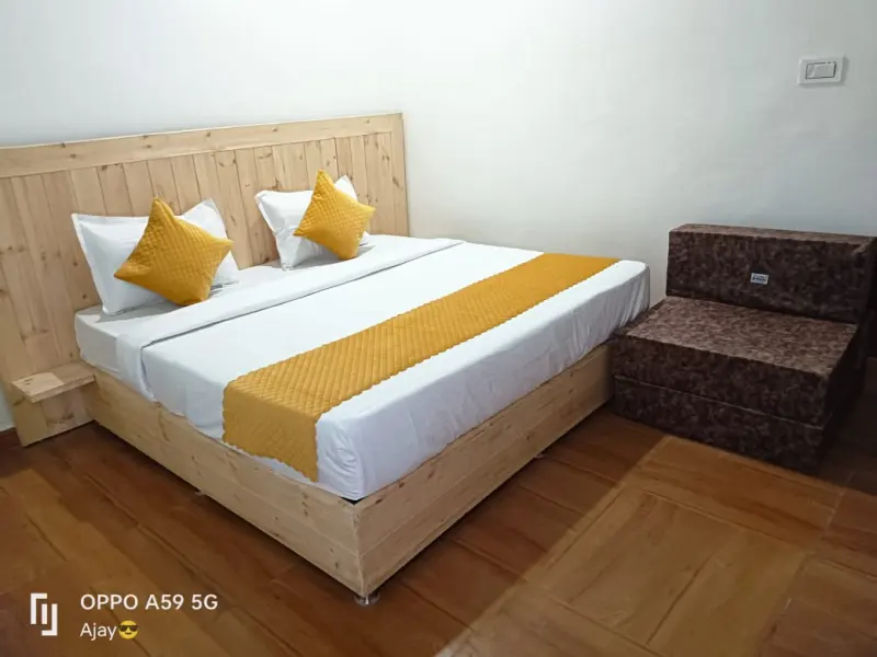 Inder Palace, Uttarkashi