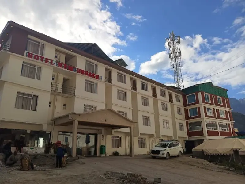 New Urvashi, Badrinath