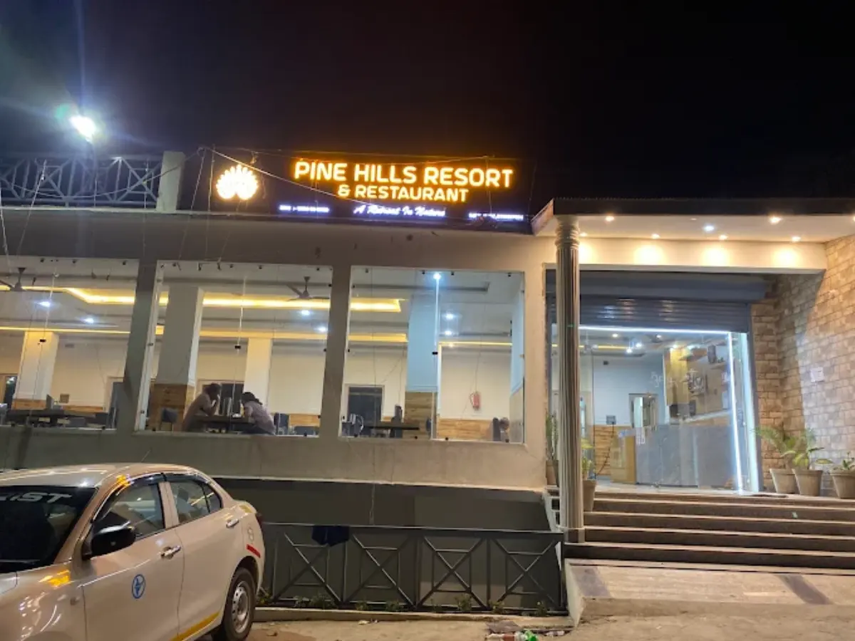 Pine Hills, Barkot