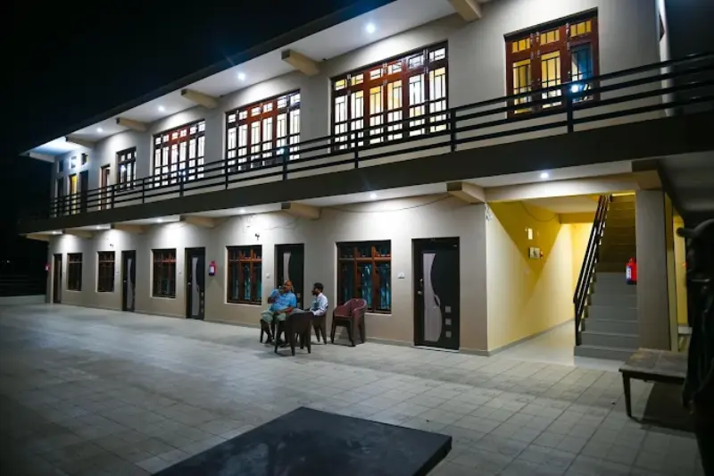 Shivlinga Villa, Barkot
