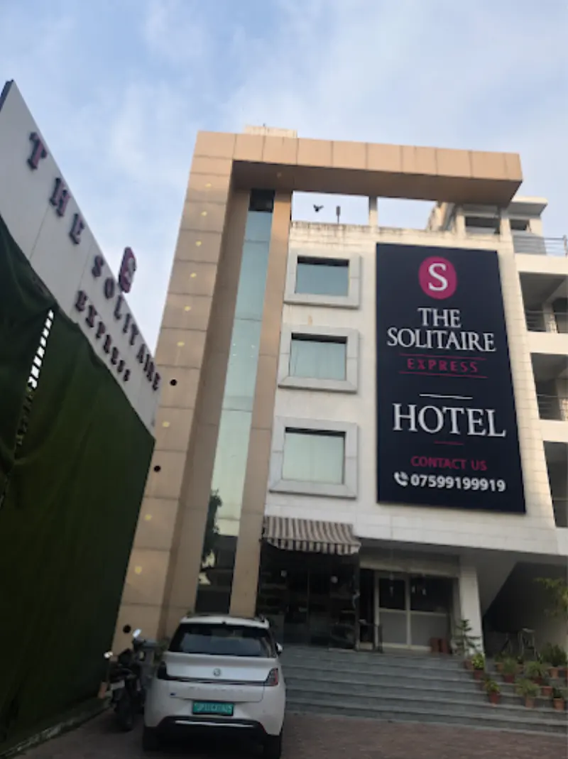 Solitaire Express, Dehradun
